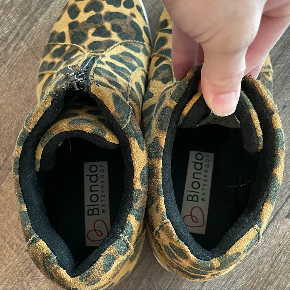 Blondo Glenda Leopard Waterproof Suede Zip Up Wedge Heel Sneaker Bootie Size 6.5 - Picture 12 of 14